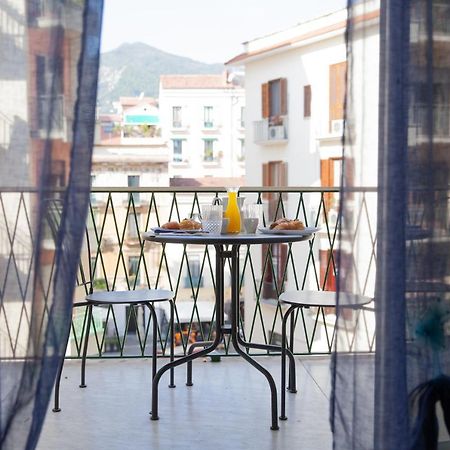 Appartamento Velia Salerno Bagian luar foto