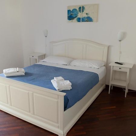 Appartamento Velia Salerno Bagian luar foto