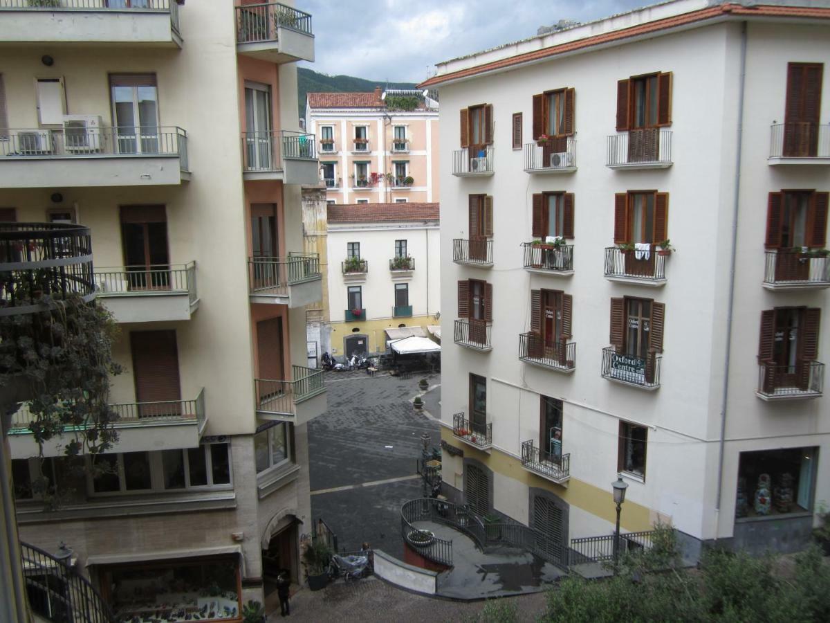 Appartamento Velia Salerno Bagian luar foto