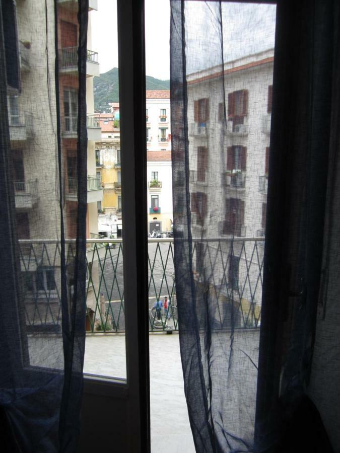 Appartamento Velia Salerno Bagian luar foto